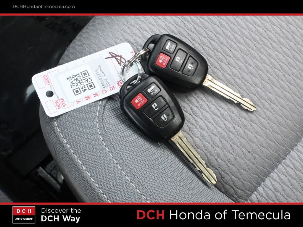 Thumbnail: 2014 Toyota Corolla - 15