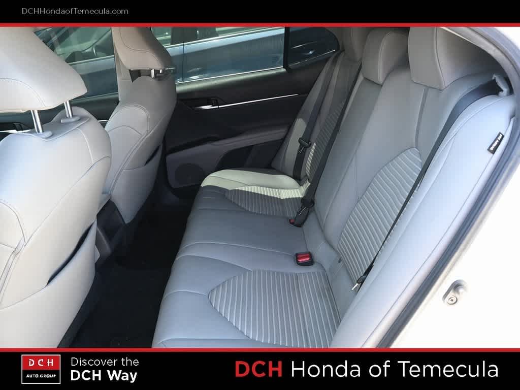 Thumbnail: 2019 Toyota Camry - 17