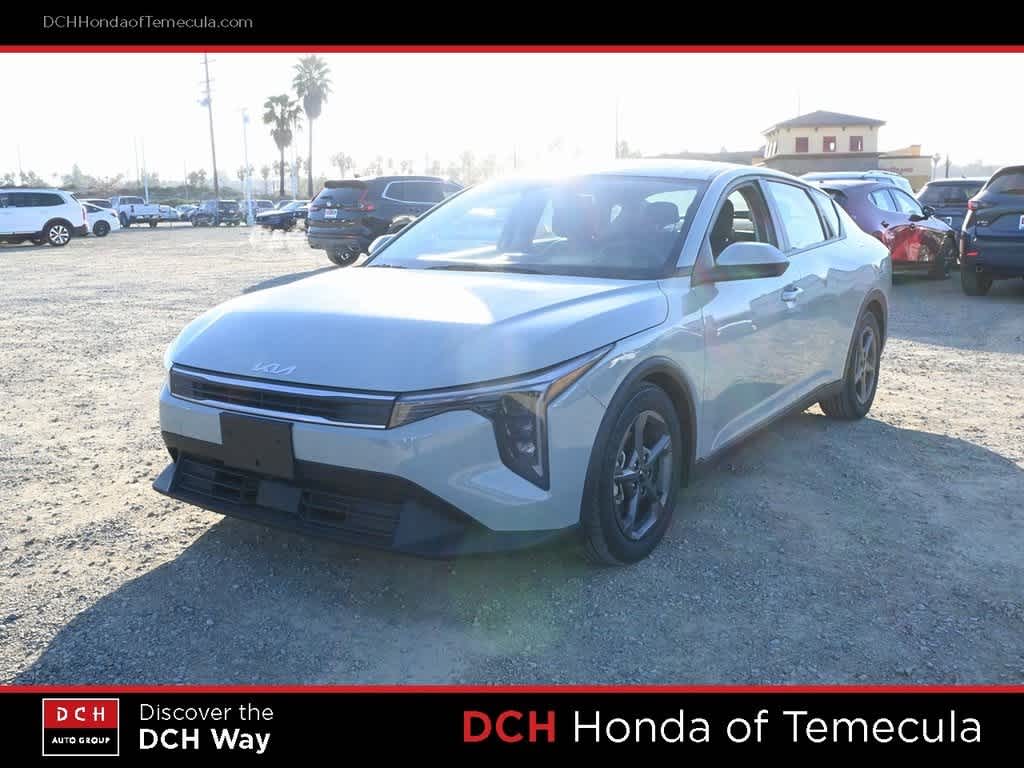 Thumbnail: 2025 Kia K4 - 1