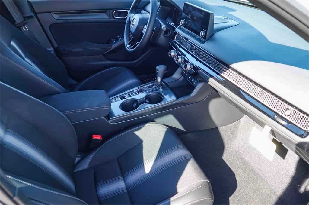 2025 Honda Civic Sport 17