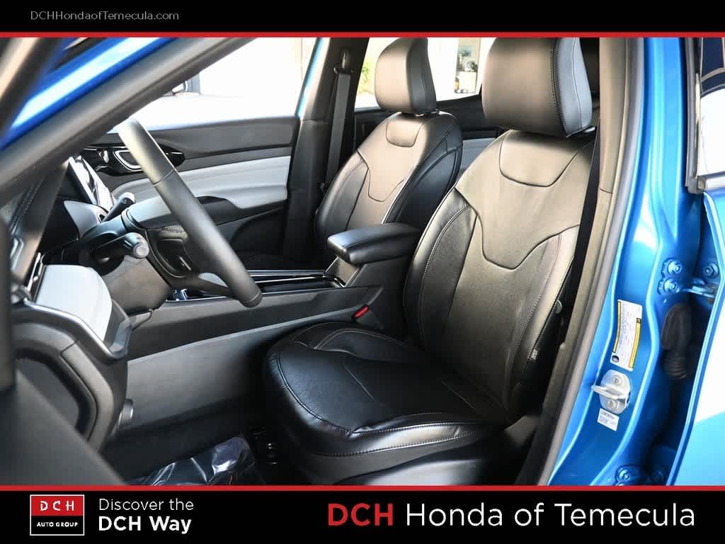 Thumbnail: 2023 Jeep Compass - 18