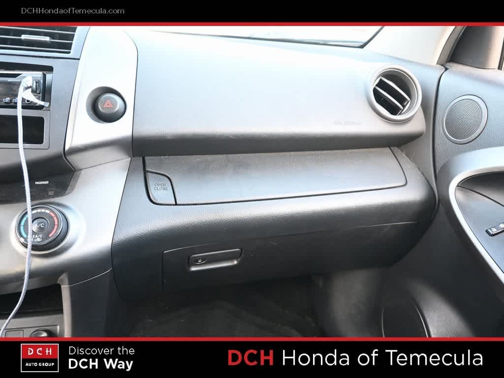Thumbnail: 2010 Toyota RAV4 - 13