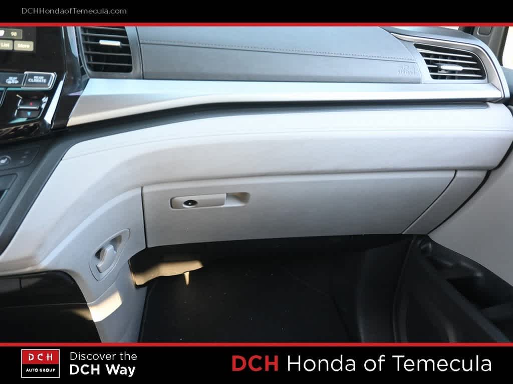 Thumbnail: 2018 Honda Odyssey - 13