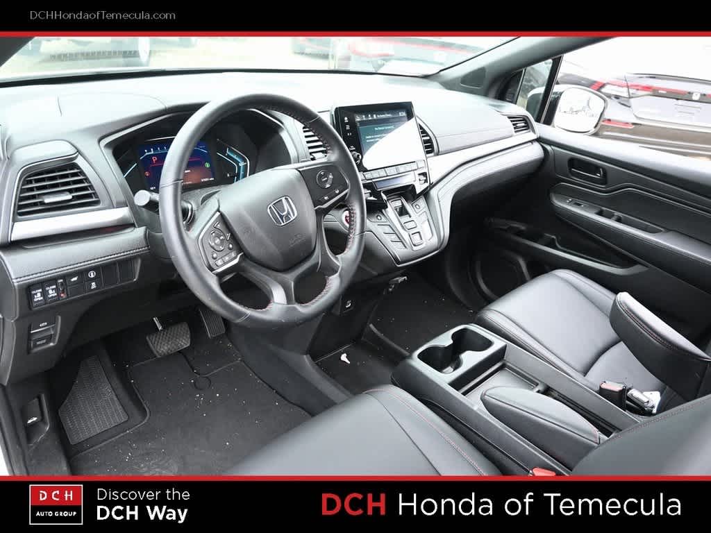 Thumbnail: 2023 Honda Odyssey - 8