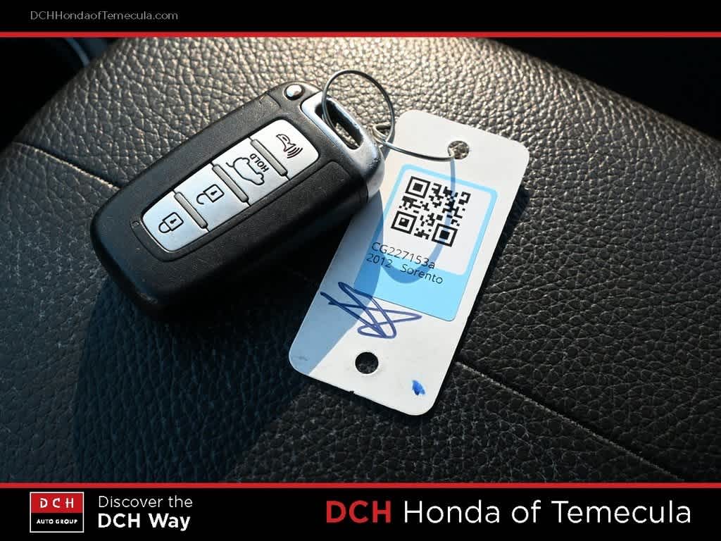 Thumbnail: 2012 Kia Sorento - 15