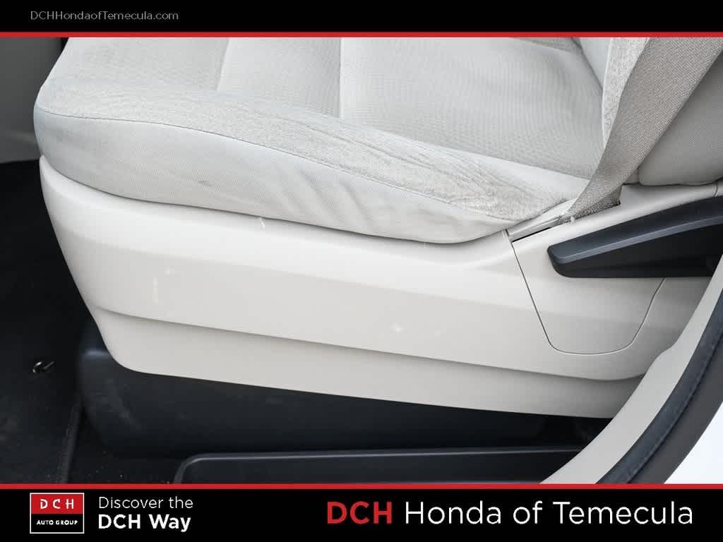Thumbnail: 2019 Dodge Grand Caravan - 16