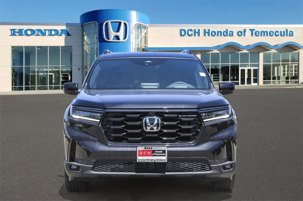 2025 Honda Pilot Black Edition photo 2