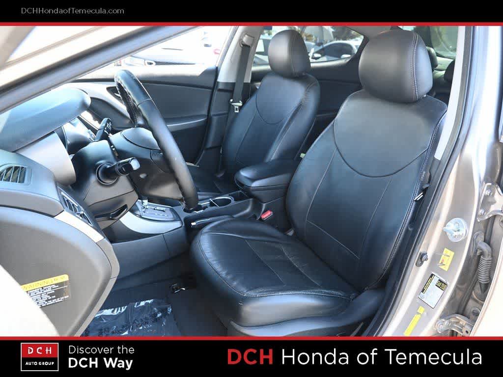 Thumbnail: 2013 Hyundai Elantra - 18