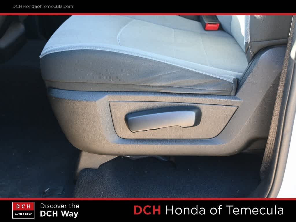 Thumbnail: 2021 RAM 1500 Classic - 15