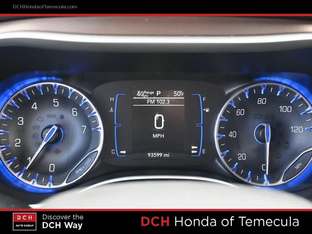 Thumbnail: 2018 Chrysler Pacifica - 10