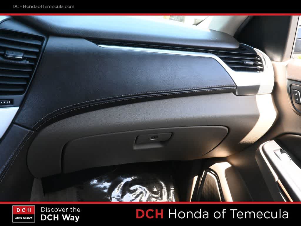 Thumbnail: 2019 Chevrolet Suburban - 14