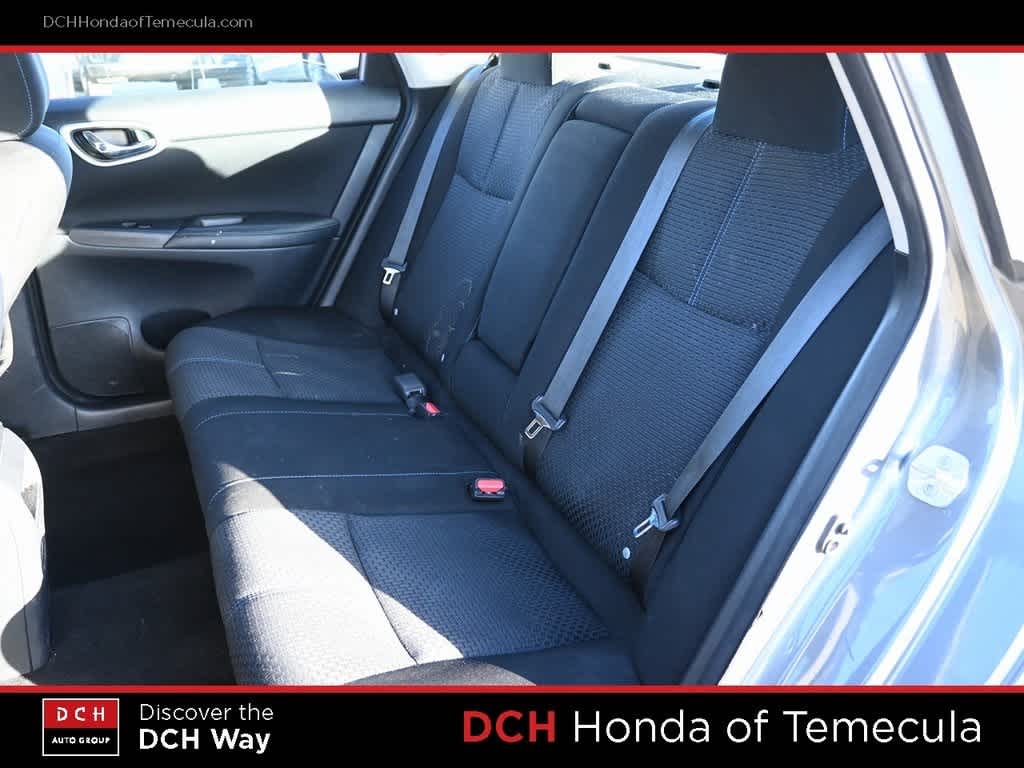 Thumbnail: 2016 Nissan Sentra - 18