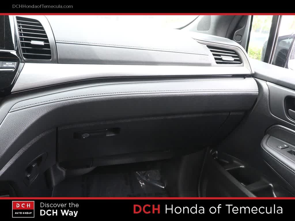 Thumbnail: 2025 Honda Odyssey - 13