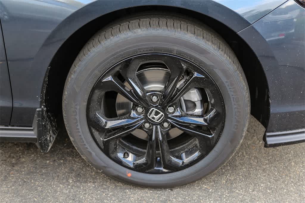 Thumbnail: 2025 Honda Accord - 9