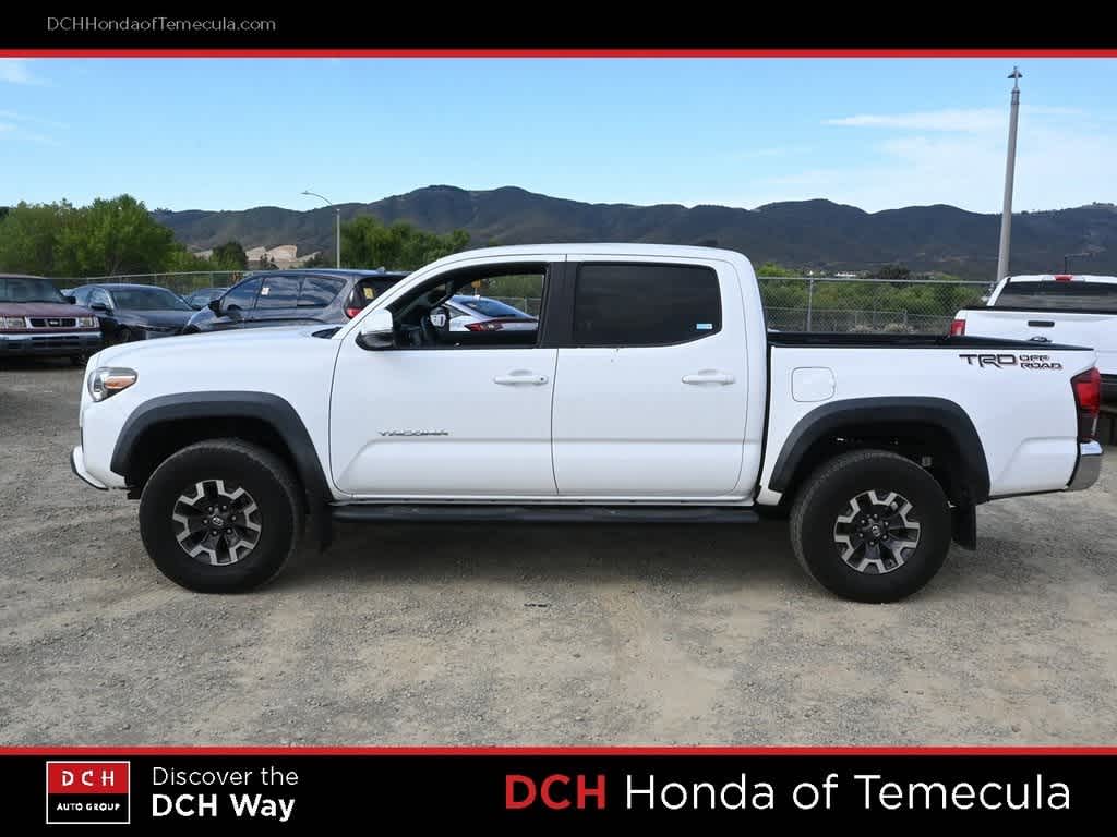 Thumbnail: 2018 Toyota Tacoma - 4