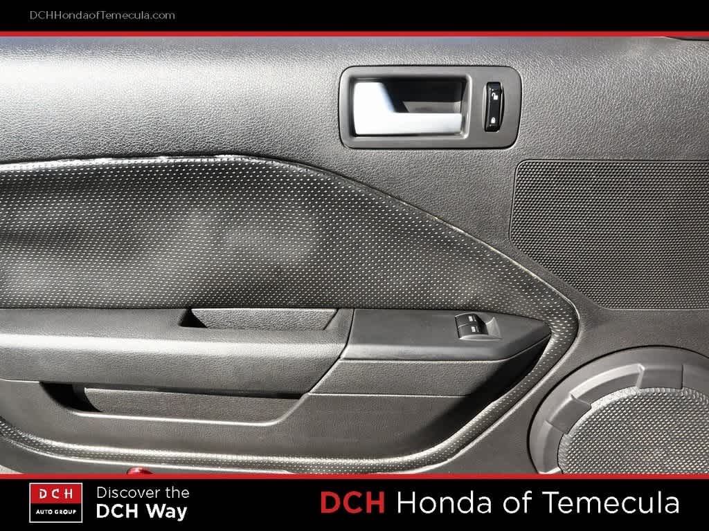 Thumbnail: 2008 Ford Mustang - 16