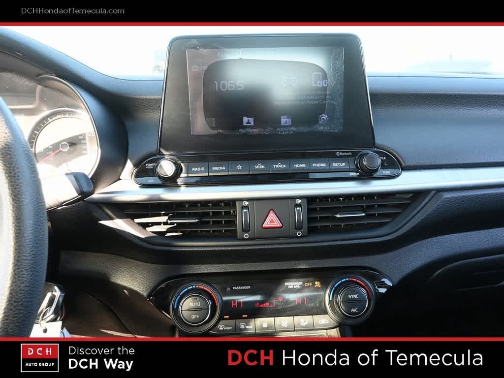 Thumbnail: 2019 Kia Forte - 12