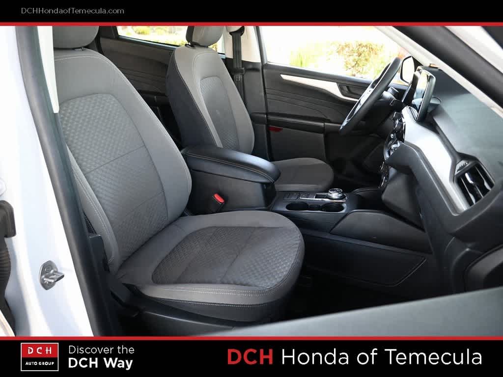 Thumbnail: 2022 Ford Escape - 21