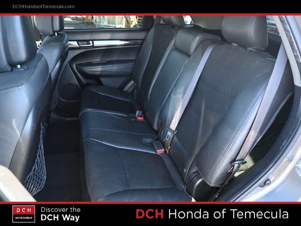 Thumbnail: 2012 Kia Sorento - 19