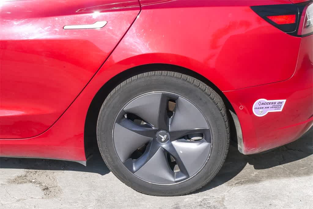 Thumbnail: 2018 Tesla Model 3 - 6