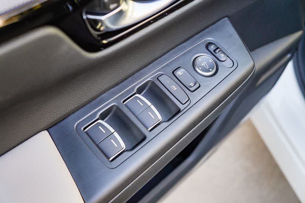 Thumbnail: 2026 Honda CR-V - 25