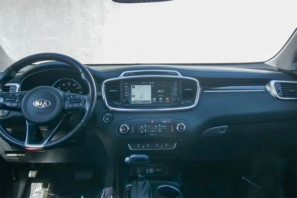 Thumbnail: 2018 Kia Sorento - 12