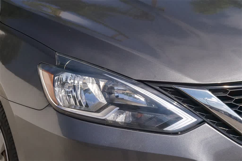 Thumbnail: 2019 Nissan Sentra - 4