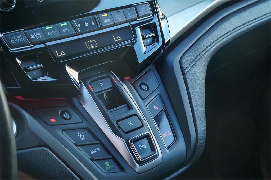 Thumbnail: 2023 Honda Odyssey - 17