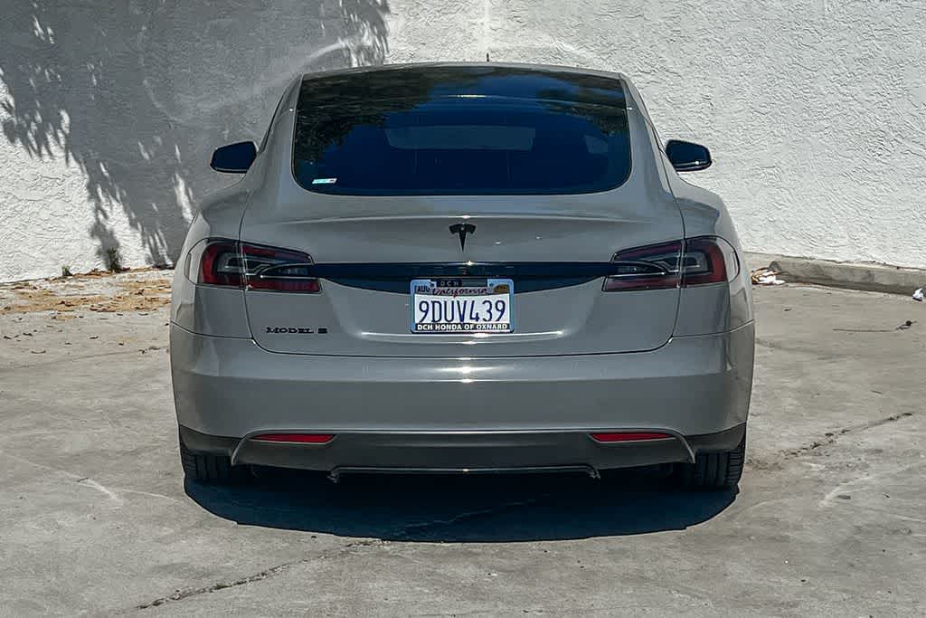 Thumbnail: 2013 Tesla Model S - 8