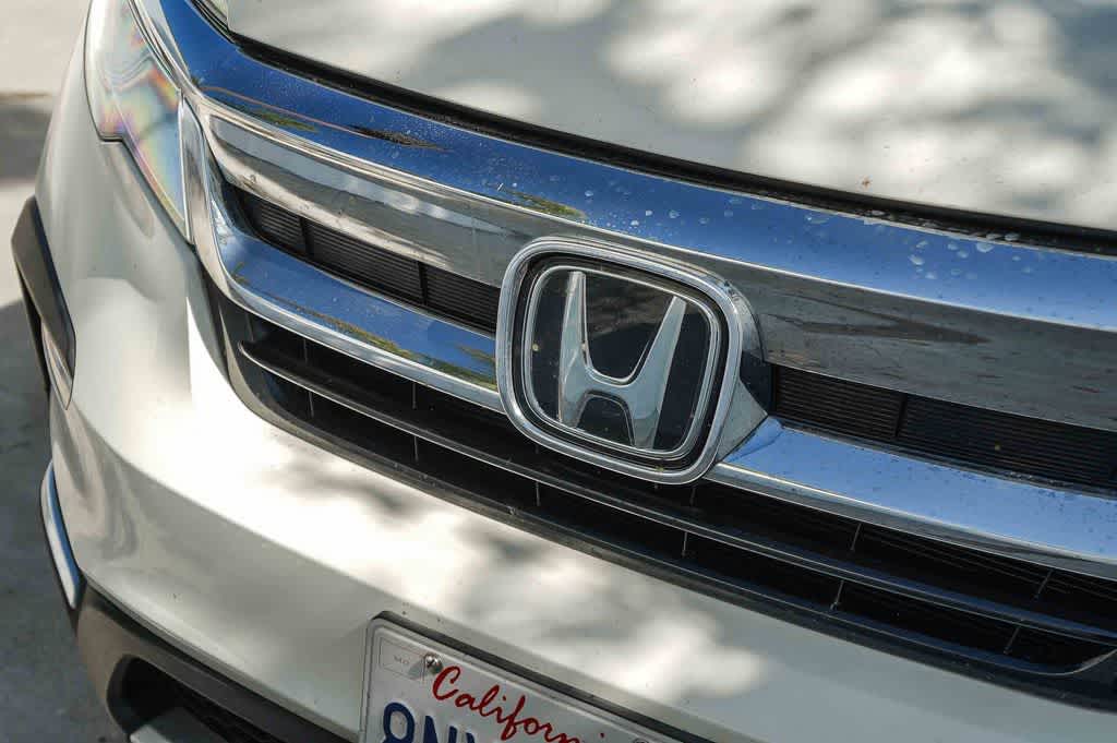 Thumbnail: 2019 Honda Pilot - 8