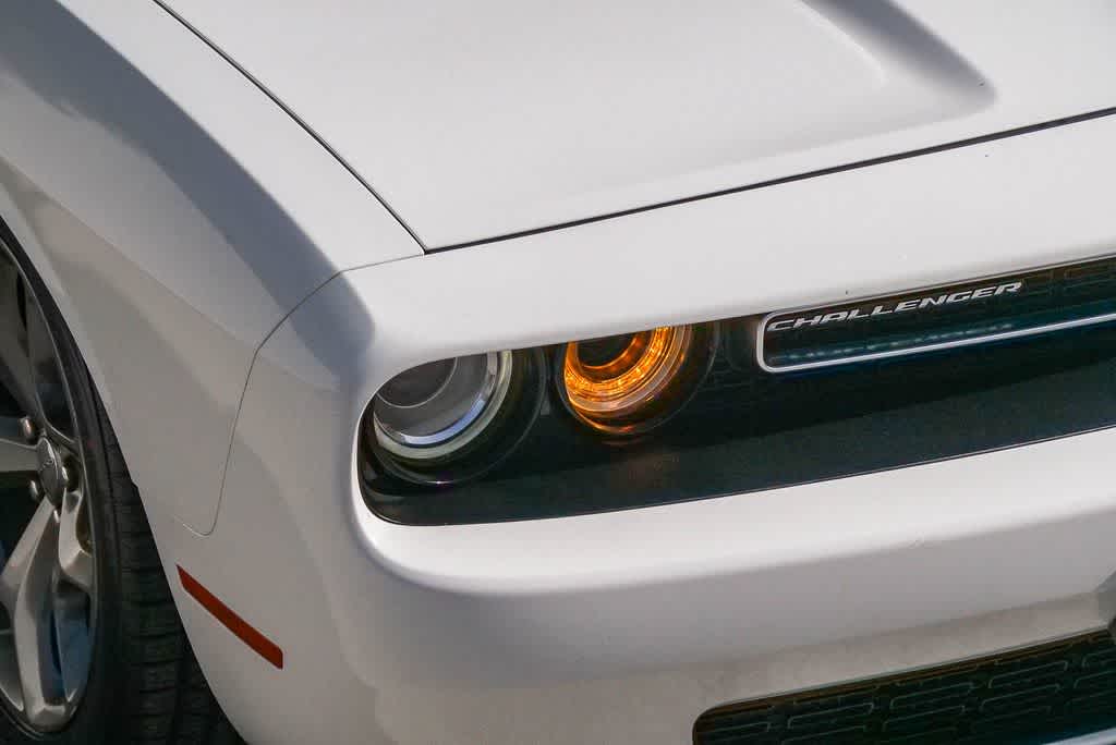 Thumbnail: 2016 Dodge Challenger - 4