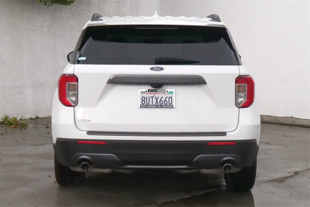 Thumbnail: 2021 Ford Explorer - 8