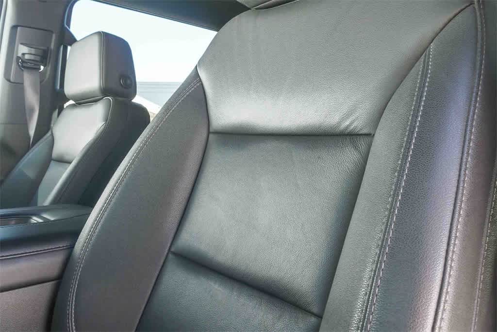 Thumbnail: 2024 Chevrolet Suburban - 22