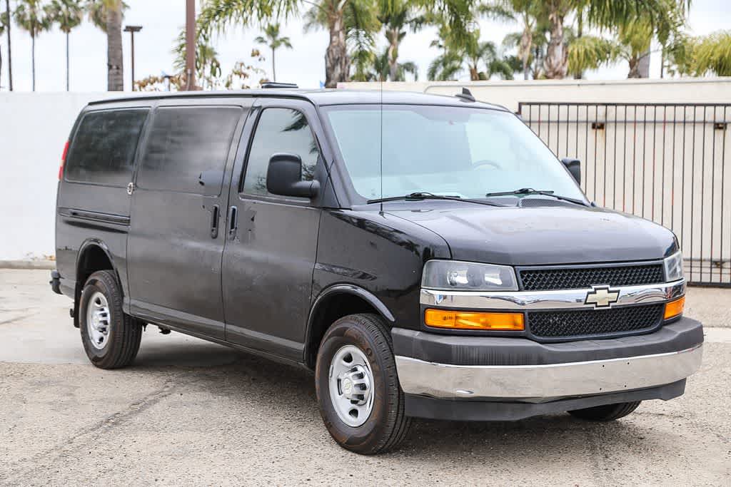 Thumbnail: 2018 Chevrolet Express - 3