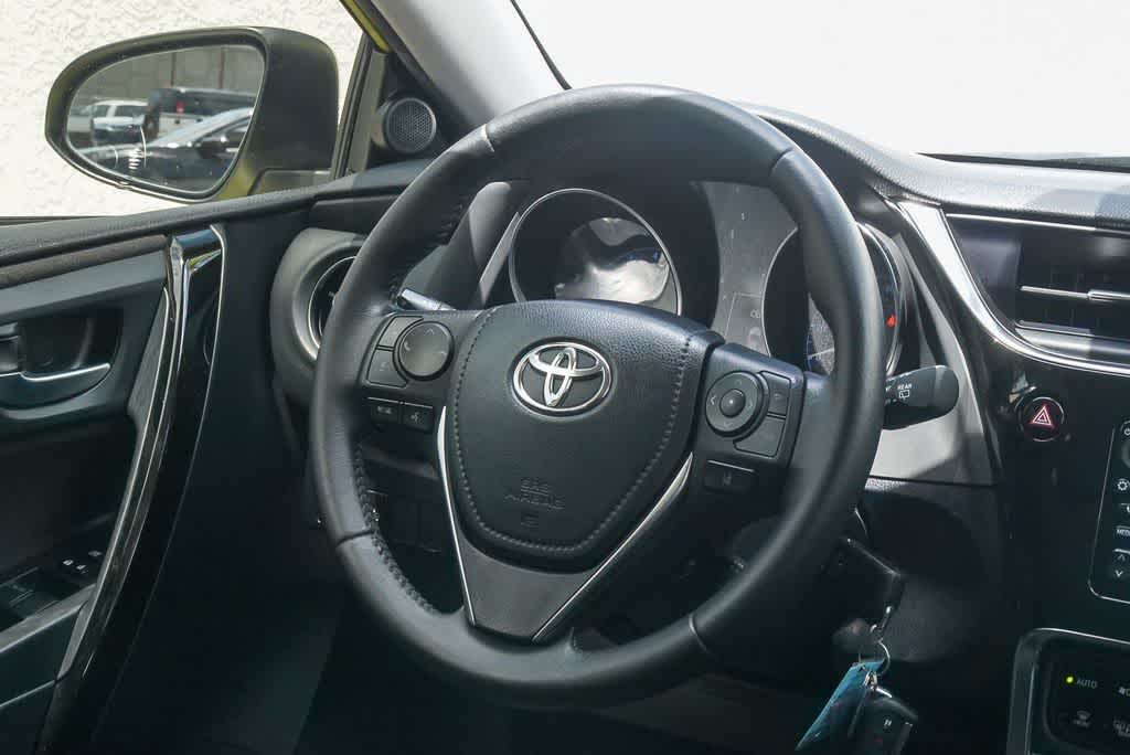 Thumbnail: 2017 Toyota Corolla iM - 14
