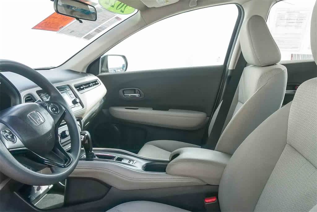 Thumbnail: 2022 Honda HR-V - 17