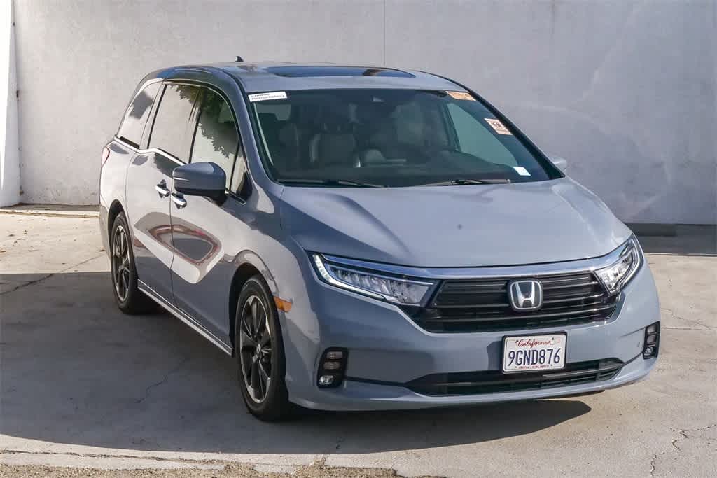 2023 Honda Odyssey Elite photo 2