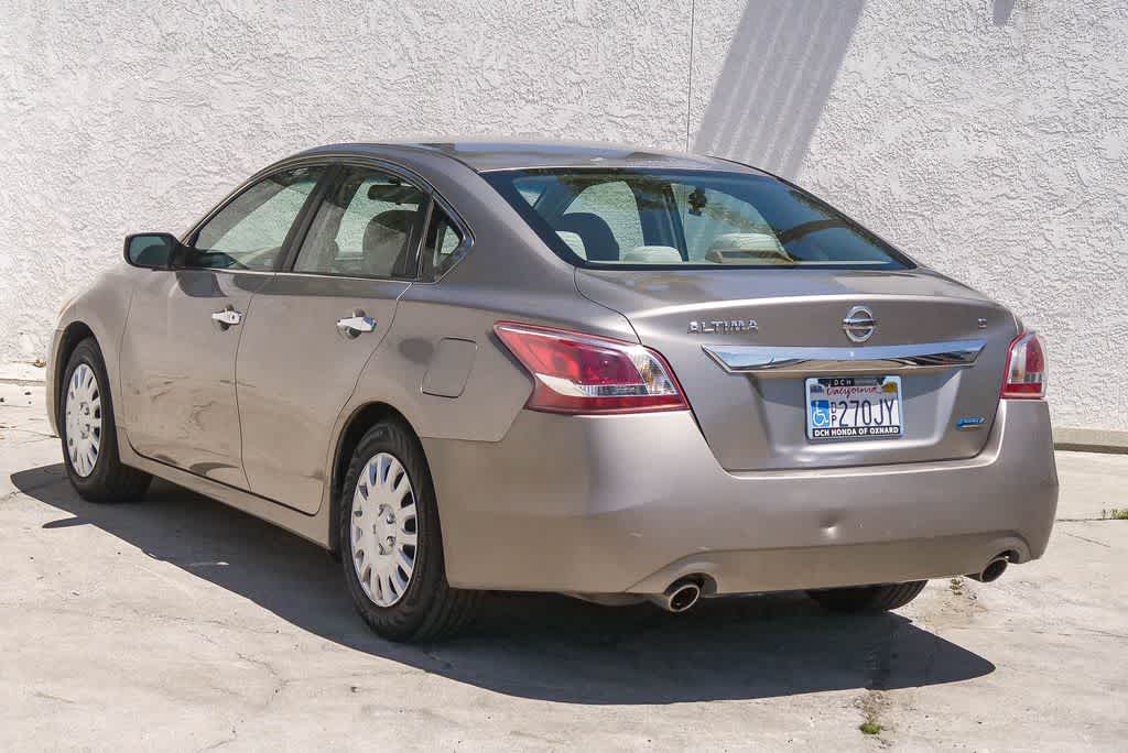Thumbnail: 2013 Nissan Altima - 7