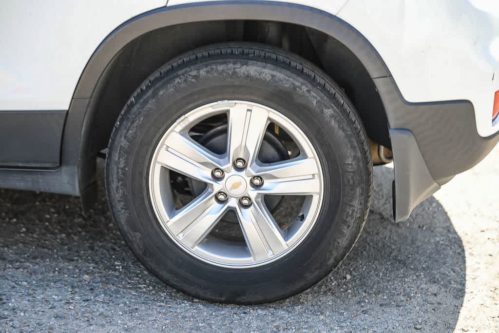 Thumbnail: 2020 Chevrolet Trax - 10