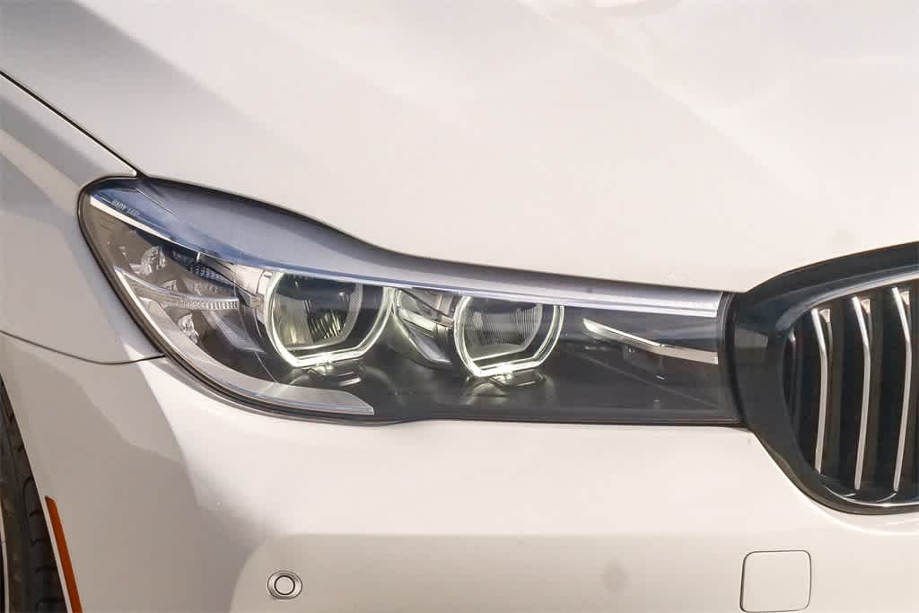 Thumbnail: 2018 BMW 7 Series - 4