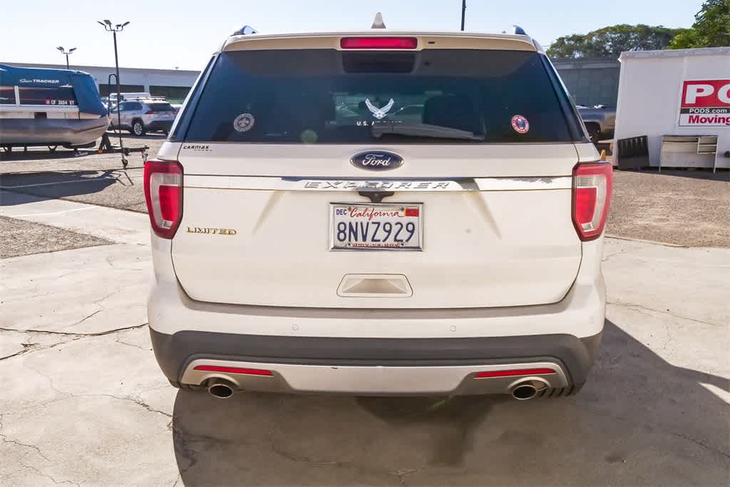 Thumbnail: 2017 Ford Explorer - 8