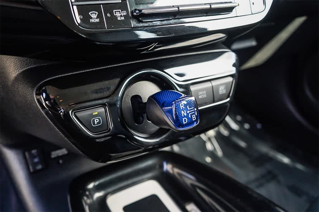 Thumbnail: 2016 Toyota Prius - 21