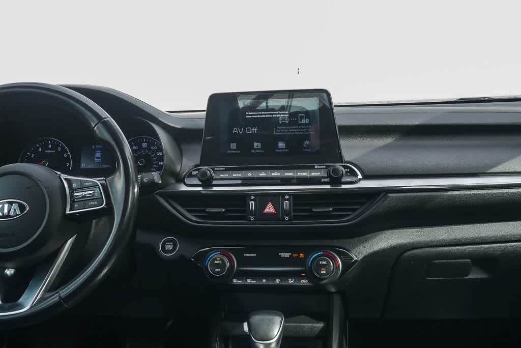 Thumbnail: 2020 Kia Forte - 12