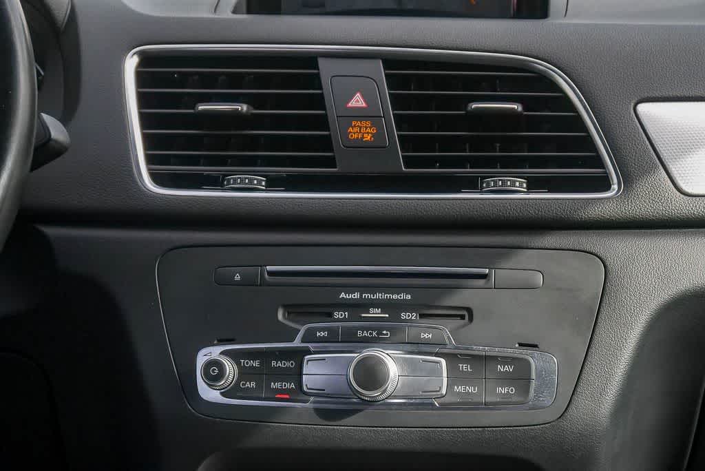 Thumbnail: 2016 Audi Q3 - 13