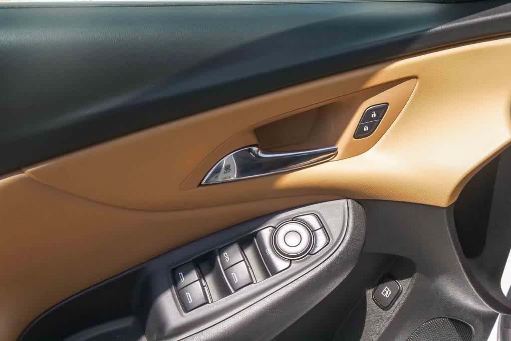 Thumbnail: 2016 Chevrolet Volt - 19