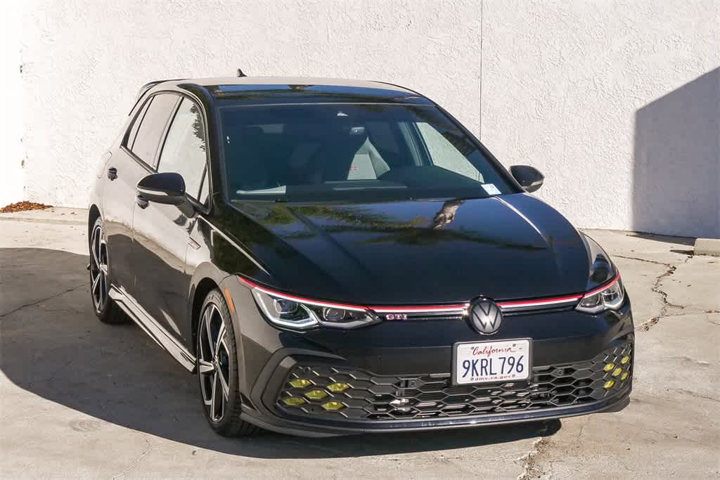 Thumbnail: 2024 Volkswagen Golf - 3