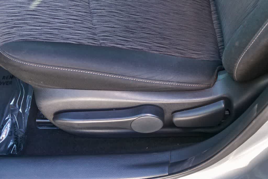 Thumbnail: 2014 Nissan Sentra - 20