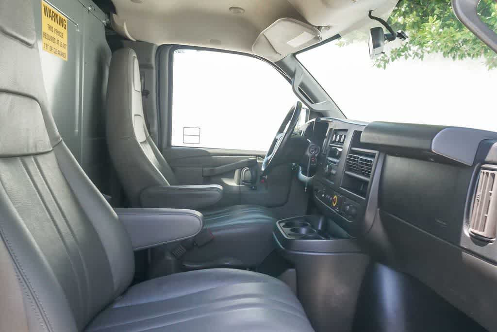 Thumbnail: 2018 Chevrolet Express - 13