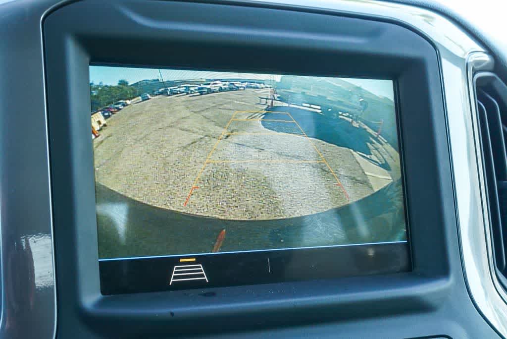 Thumbnail: 2019 Chevrolet Silverado 1500 - 23