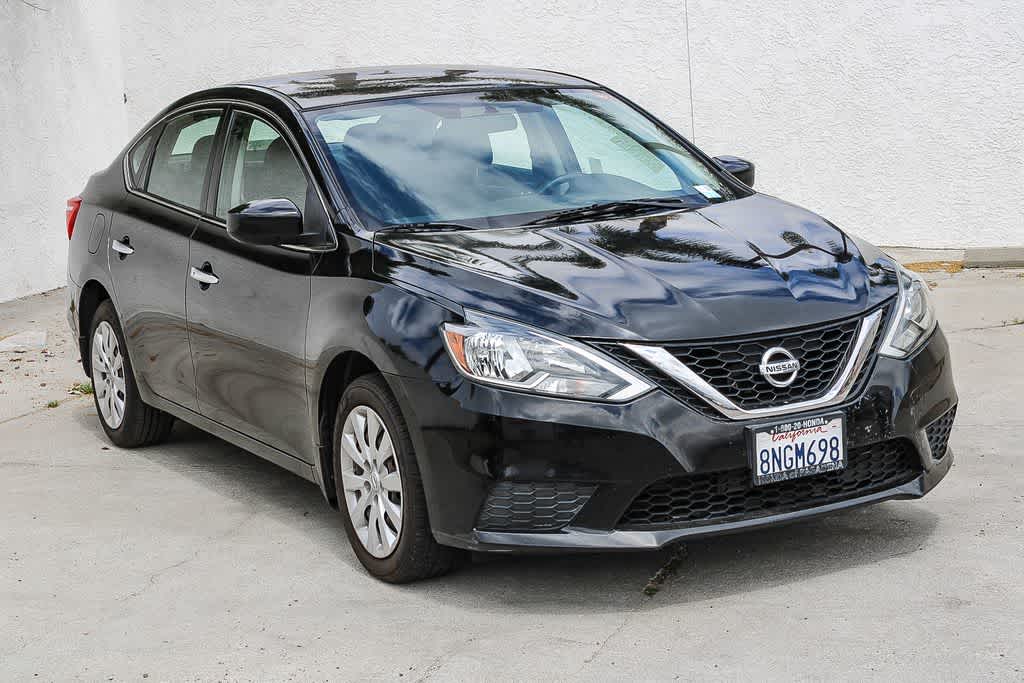 Thumbnail: 2016 Nissan Sentra - 3